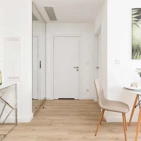 Shellter Seaside With Parking By Renters *