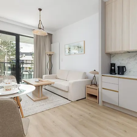 Apartment Shellter Seaside With Parking By Renters