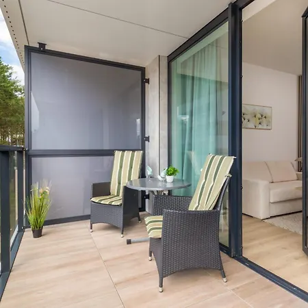 Apartment Shellter Seaside With Parking By Renters *