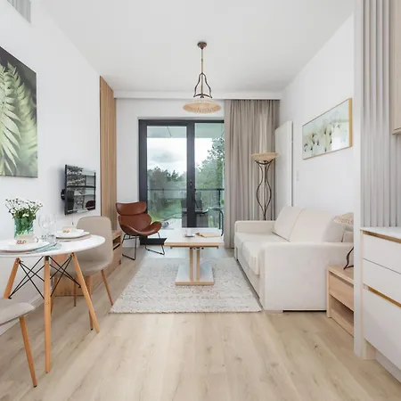 Shellter Seaside With Parking By Renters Apartment Rogowo (Gryfice)