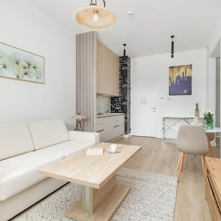 Shellter Seaside With Parking By Renters Apartment Rogowo (Gryfice)